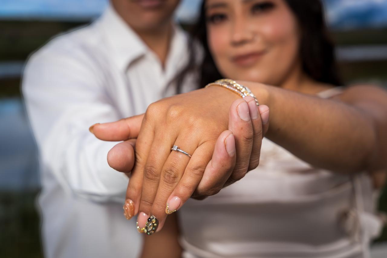 Detalle del anillo de compromiso